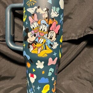 40oz Disney Character Tumbler with Handle
